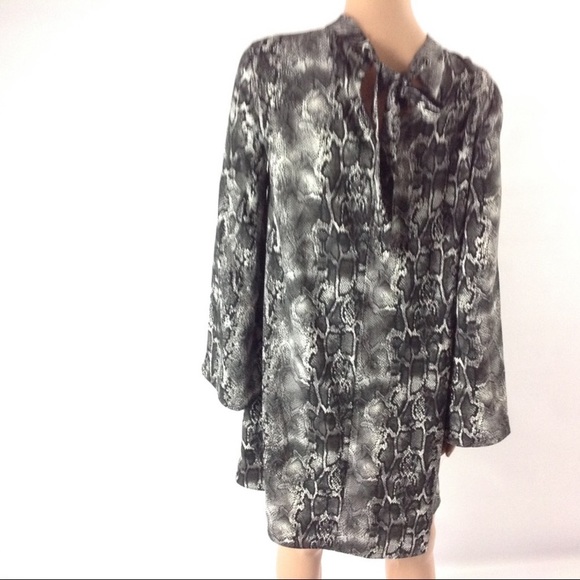 Laundry Shelli Segal Snake Print Mock Long sleeve - Picture 6 of 6